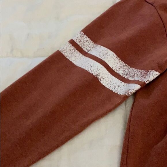 Modern Lux cropped graphic sweatshirt size XS - Picture 4 of 9